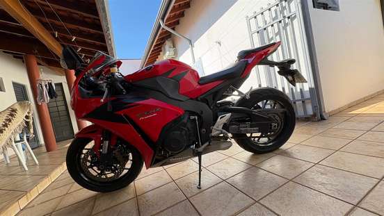 HONDA-CBR 1000RR FIREBLADE-2012