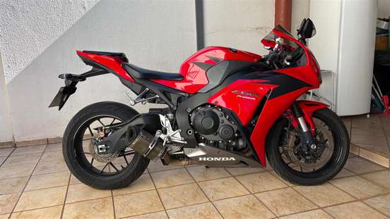 HONDA-CBR 1000RR FIREBLADE-2012