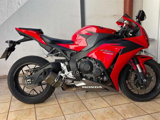 HONDA-CBR 1000RR FIREBLADE HONDA-CBR 1000RR FIREBLADE-2012