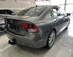 HONDA CIVIC 1.8 LXS 16V FLEX 4P AUTOMÁTICO HONDA CIVIC 1.8 LXS 16V FLEX 4P AUTOMÁTICO