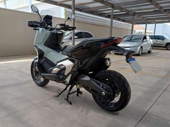 HONDA-X-ADV-2024