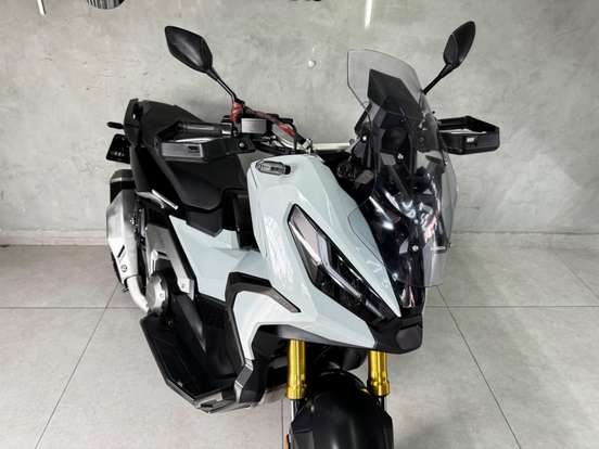 HONDA-X-ADV-2024