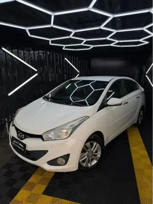 HYUNDAI HB20S 1.6 PREMIUM 16V FLEX 4P AUTOMÁTICO