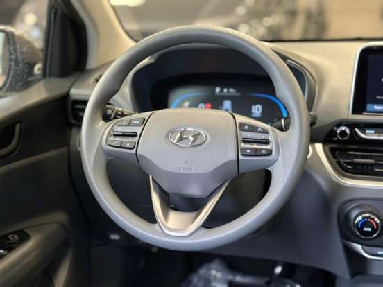 HYUNDAI-HB20S-2025