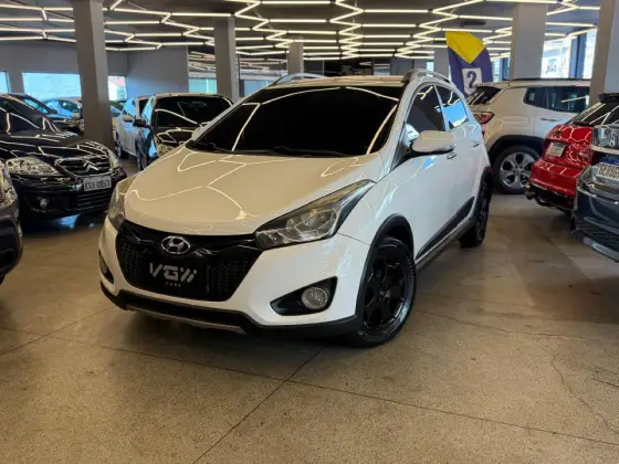 HYUNDAI HB20X 1.6 16V PREMIUM FLEX 4P AUTOMÁTICO