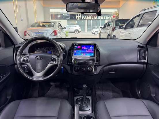 HYUNDAI-I30-2010
