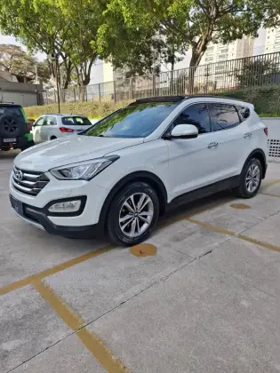 HYUNDAI SANTA FÉ 3.3 MPFI 4X4 7 LUGARES V6 270CV GASOLINA 4P AUTOMÁTICO HYUNDAI SANTA FÉ 3.3 MPFI 4X4 7 LUGARES V6 270CV GASOLINA 4P AUTOMÁTICO