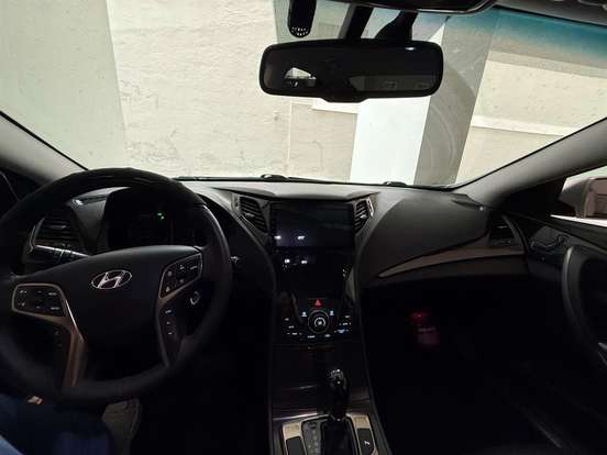 HYUNDAI-AZERA-2013