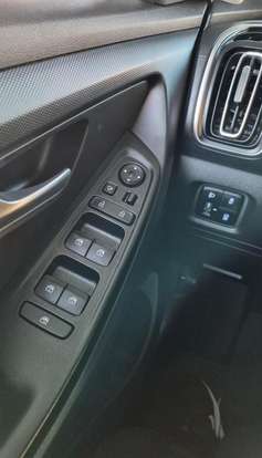 HYUNDAI-CRETA-2023