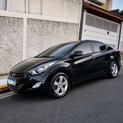 HYUNDAI-ELANTRA-2012