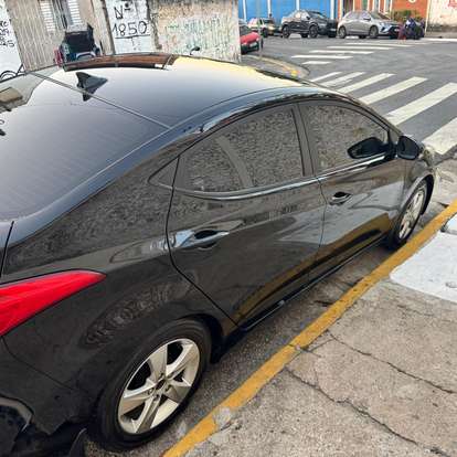 HYUNDAI-ELANTRA-2012