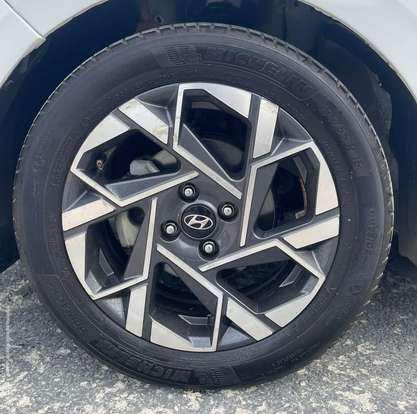 HYUNDAI-HB20S-2024