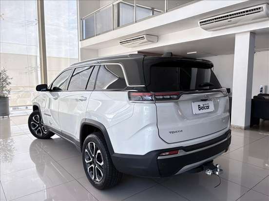 JEEP-COMMANDER-2021