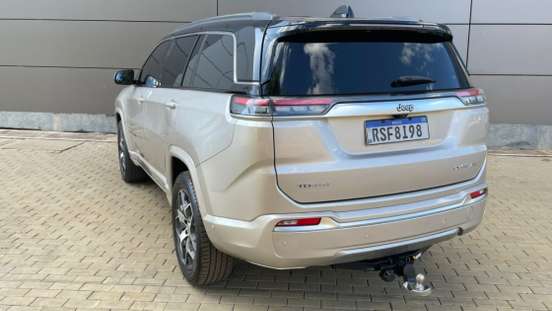 JEEP-COMMANDER-2022