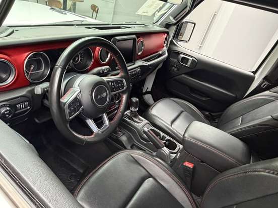 JEEP-GLADIATOR-2021