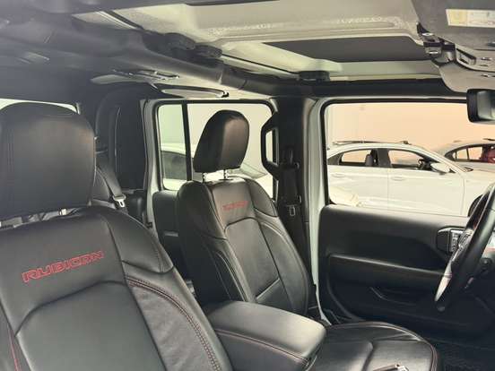 JEEP-GLADIATOR-2021
