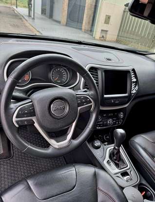 JEEP-CHEROKEE-2015