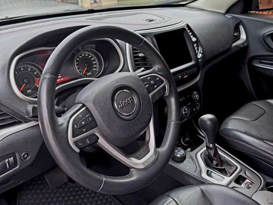 JEEP-CHEROKEE-3.2 TRAILHAWK 4X4 V6 24V GASOLINA 4P AUTOMÁTICO JEEP-CHEROKEE-2015