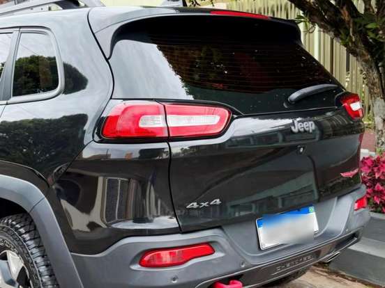 JEEP-CHEROKEE-3.2 TRAILHAWK 4X4 V6 24V GASOLINA 4P AUTOMÁTICO JEEP-CHEROKEE-2015