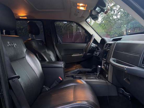 JEEP-CHEROKEE-2012