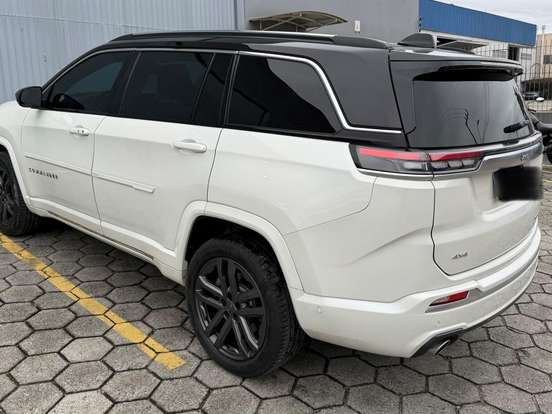JEEP-COMMANDER-2.0 HURRICANE 4 TURBO GASOLINA OVERLAND AT9 JEEP-COMMANDER-2024