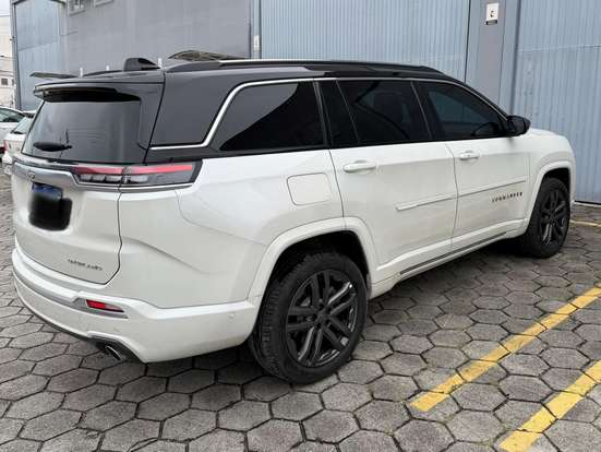 JEEP-COMMANDER-2024