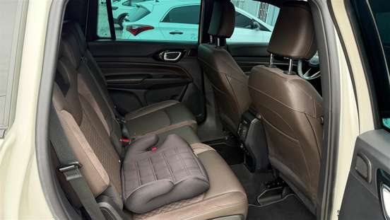 JEEP-COMMANDER-2.0 HURRICANE 4 TURBO GASOLINA OVERLAND AT9 JEEP-COMMANDER-2024