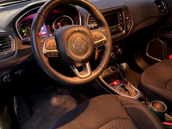 JEEP-COMPASS-2.0 16V FLEX SPORT AUTOMÁTICO JEEP-COMPASS-2017