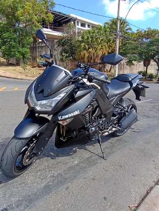 KAWASAKI-Z1000-2013