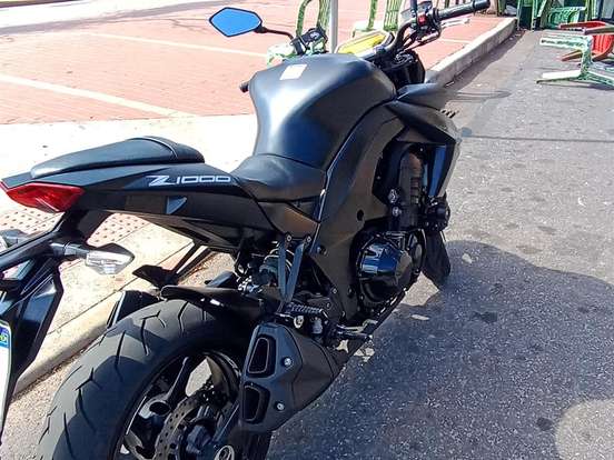 KAWASAKI-Z1000 KAWASAKI-Z1000-2013