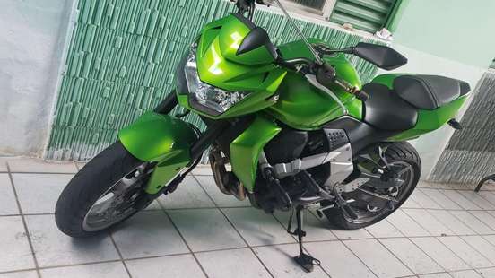 KAWASAKI-Z-750-2010