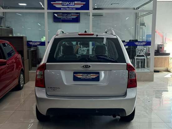 KIA-CARENS-2011
