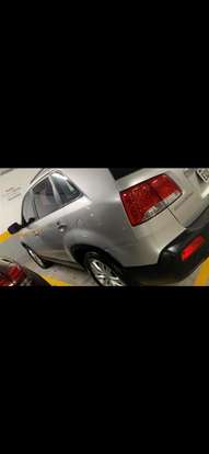 KIA-SORENTO-2010