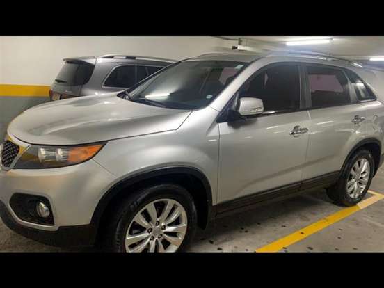 KIA-SORENTO-2.4 16V GASOLINA EX AUTOMÁTICO KIA-SORENTO-2010