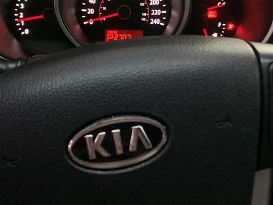 KIA-SORENTO-2.4 16V GASOLINA EX AUTOMÁTICO KIA-SORENTO-2010