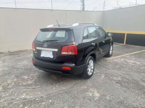 KIA-SORENTO-2010