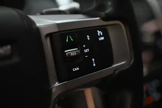 LAND ROVER-DISCOVERY-2021