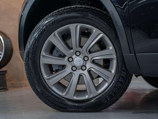 LAND ROVER-DISCOVERY SPORT-2016