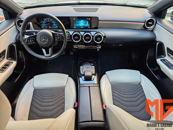 MERCEDES-BENZ-A 200-2019