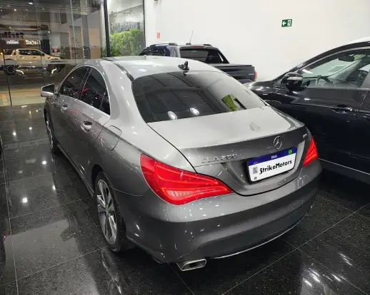 MERCEDES-BENZ-CLA 200-1.6 URBAN 16V GASOLINA 4P AUTOMÁTICO MERCEDES-BENZ-CLA 200-2014