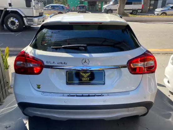 MERCEDES-BENZ-GLA 200-1.6 CGI ADVANCE 16V TURBO GASOLINA 4P AUTOMÁTICO MERCEDES-BENZ-GLA 200-2015