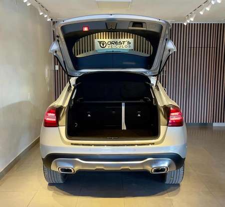 MERCEDES-BENZ-GLA 200-2017