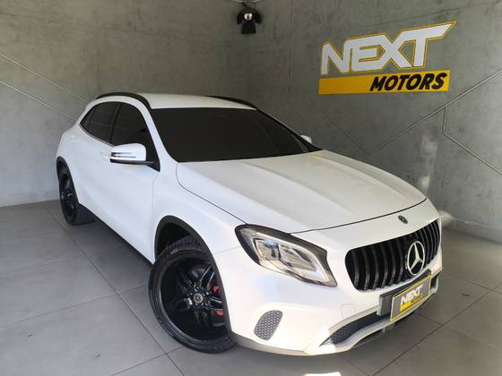 MERCEDES-BENZ GLA 200 1.6 CGI FLEX STYLE 7G-DCT