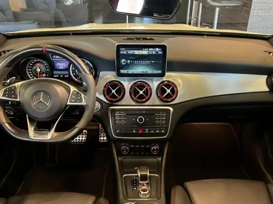 MERCEDES-BENZ-GLA 45 AMG-2.0 16V TURBO GASOLINA 4P AUTOMÁTICO MERCEDES-BENZ-GLA 45 AMG-2016