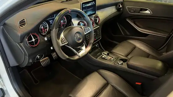 MERCEDES-BENZ-GLA 45 AMG-2.0 16V TURBO GASOLINA 4P AUTOMÁTICO MERCEDES-BENZ-GLA 45 AMG-2016