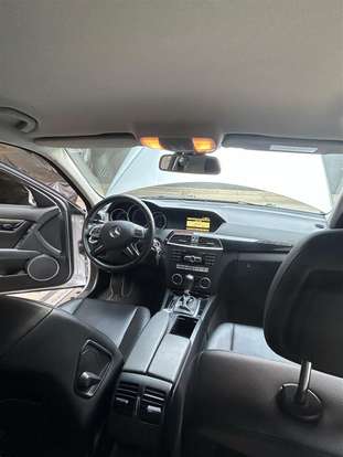 MERCEDES-BENZ-C 180-2012