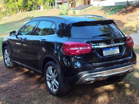 MERCEDES-BENZ-GLA 200-1.6 CGI STYLE 16V TURBO FLEX 4P AUTOMÁTICO MERCEDES-BENZ-GLA 200-2015