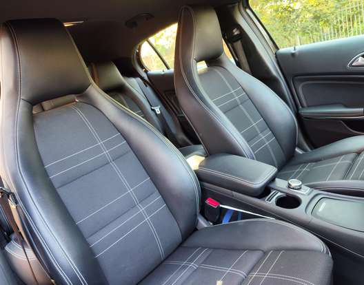 MERCEDES-BENZ-GLA 200-2015