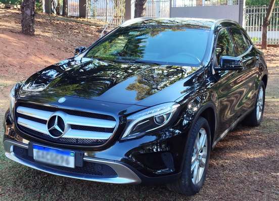 MERCEDES-BENZ-GLA 200-2015