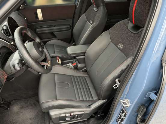 MINI-COUNTRYMAN-2025